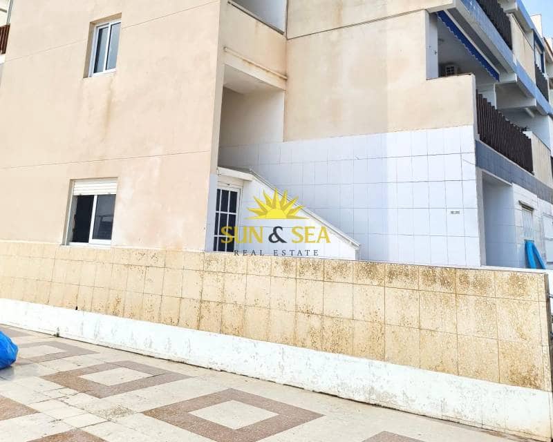 1 soveværelse Studio til leje i La Manga del Mar Menor med swimmingpool - € 550 (Ref: 9186150)