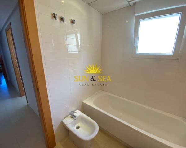 1 bedroom Penthouse for rent in Torre de la Horadada, Pilar de la Horadada - € 550 (Ref: 9186531)