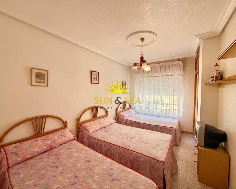 2 makuuhuone Huoneisto vuokrattavana paikassa Torrevieja - 650 € (Ref: 9187276)