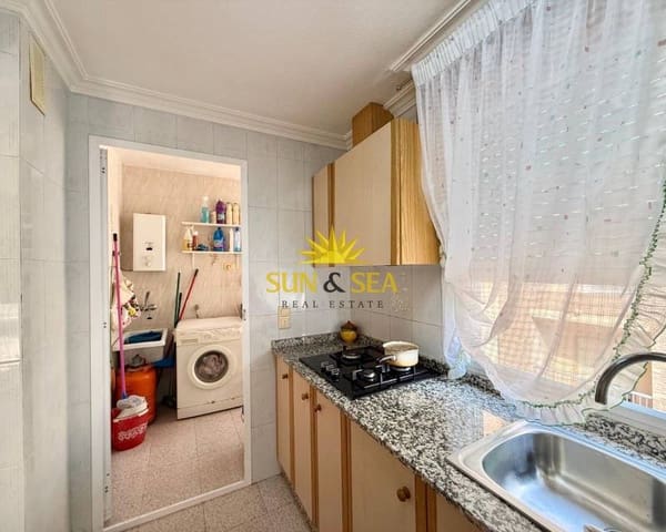 2 makuuhuone Huoneisto vuokrattavana paikassa Avenida Habaneras - Curva de Palangre, Torrevieja - 650 € (Ref: 9187276)