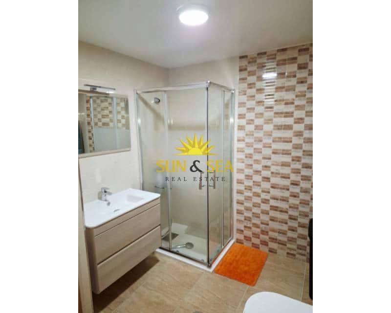 2 quarto Apartamento para arrendar em Playa Honda com piscina - 600 € (Ref: 9191430)