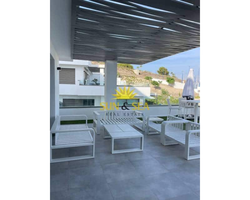 3 quarto Apartamento para arrendar em Finestrat com piscina garagem - 2 700 € (Ref: 9191646)