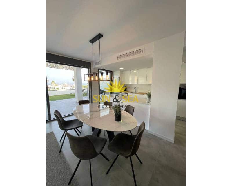 3 quarto Apartamento para arrendar em Finestrat com piscina garagem - 2 700 € (Ref: 9191646)