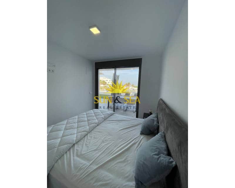 3 quarto Apartamento para arrendar em Finestrat com piscina garagem - 2 700 € (Ref: 9191646)