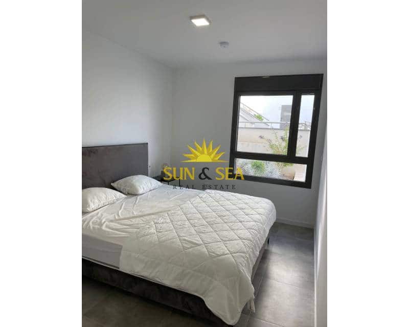 3 quarto Apartamento para arrendar em Finestrat com piscina garagem - 2 700 € (Ref: 9191646)