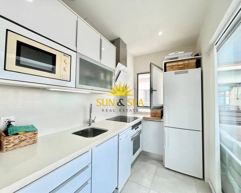 2 sypialnia Penthouse do wynajęcia w Santiago de la Ribera z basenem - 1 100 € (Ref: 9191647)