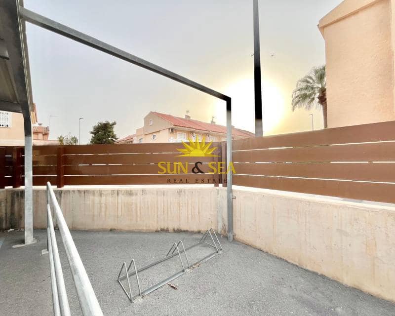 2 sypialnia Penthouse do wynajęcia w Santiago de la Ribera z basenem - 1 100 € (Ref: 9191647)