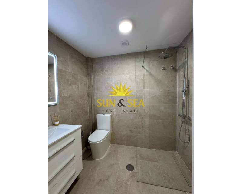 4 soveværelse Lejlighed til salg i La Villajoyosa / Vila Joiosa med swimmingpool garage - € 375.000 (Ref: 9191902)