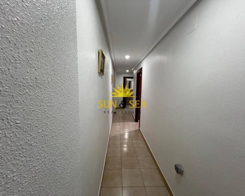3 camera da letto Appartamento in vendita in Torrevieja con garage - 200.000 € (Rif: 9191904)