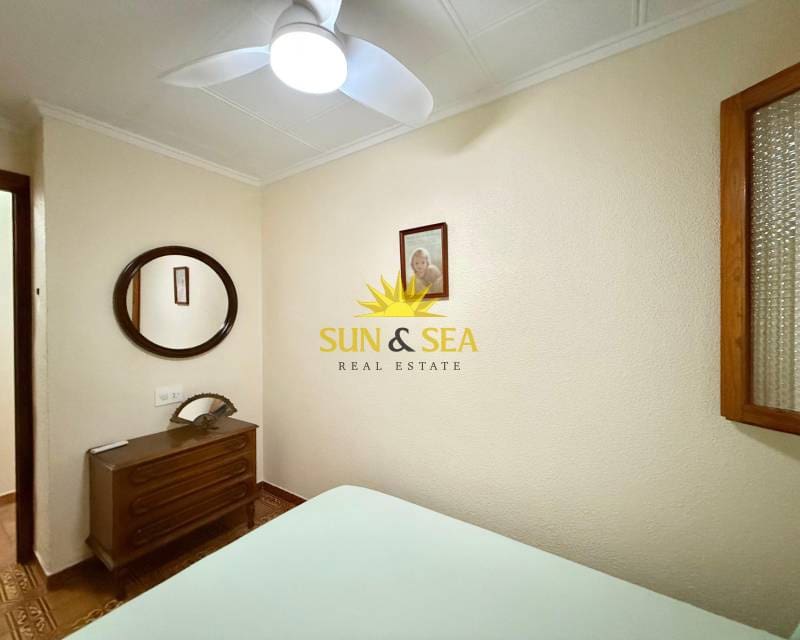 3 Zimmer Ferienapartment in Torrevieja mit Pool - 750 € (Ref: 9194890)