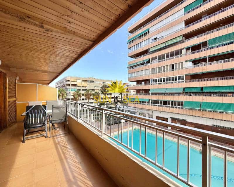 3 Zimmer Ferienapartment in Torrevieja mit Pool - 750 € (Ref: 9194890)