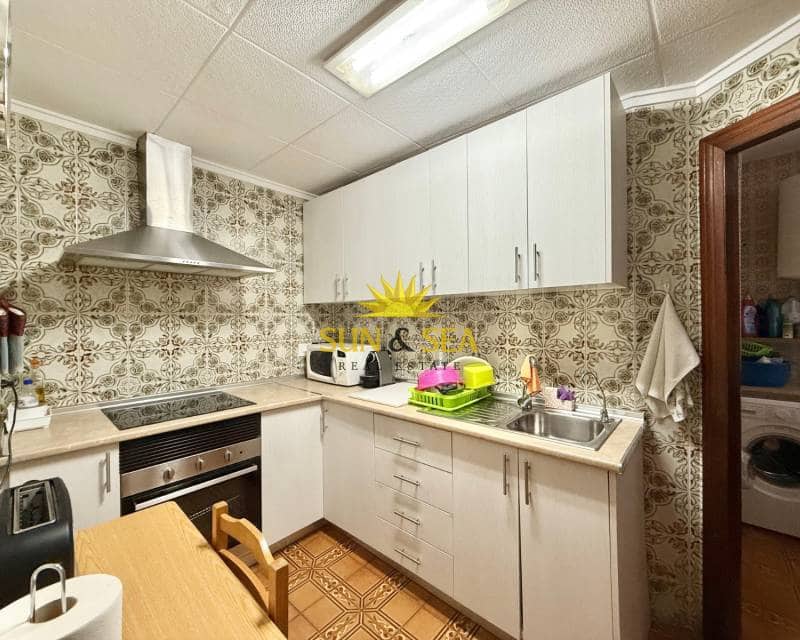 3 Zimmer Ferienapartment in Torrevieja mit Pool - 750 € (Ref: 9194890)