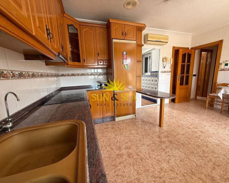 3 soveværelse Lejlighed til leje i Los Cuarteros - € 900 (Ref: 9201083)