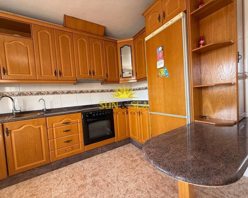 3 soveværelse Lejlighed til leje i Los Cuarteros - € 900 (Ref: 9201083)