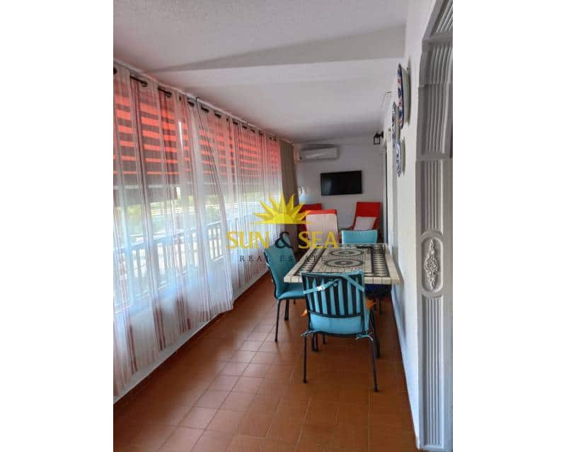 2 soveværelse Lejlighed til leje i Playa de San Juan med swimmingpool - € 1.350 (Ref: 9201085)