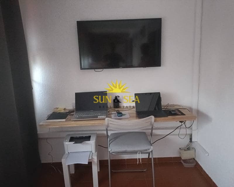 2 soveværelse Lejlighed til leje i Playa de San Juan med swimmingpool - € 1.350 (Ref: 9201085)