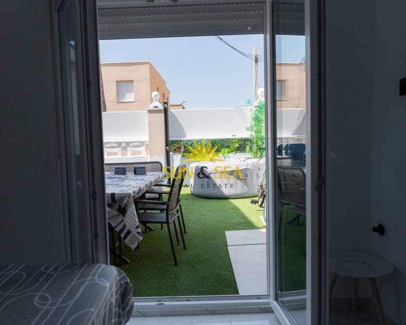 1 soveværelse Lejlighed til leje i Santa Pola - € 750 (Ref: 9201087)