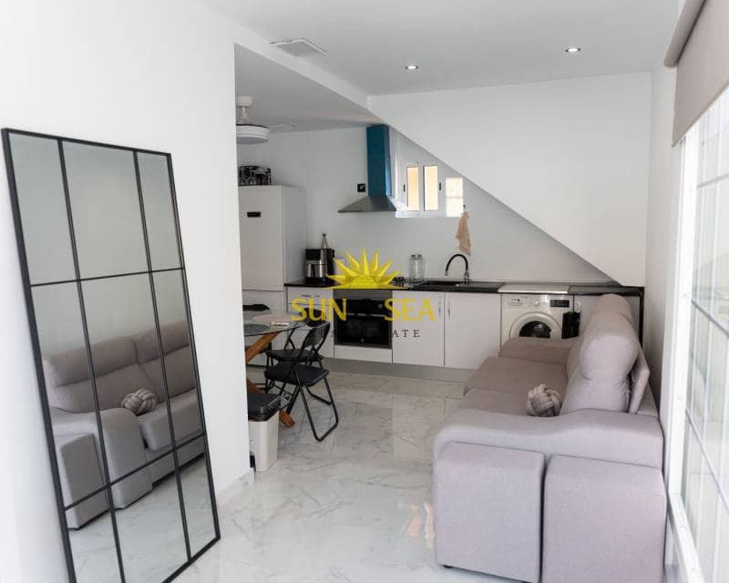 1 soveværelse Lejlighed til leje i Santa Pola - € 750 (Ref: 9201087)