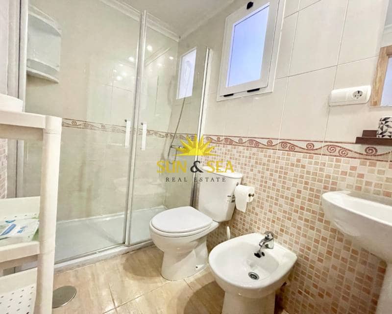 Appartement de 1 chambre à louer à Torrevieja avec garage - 530 € (Ref: 9204033)