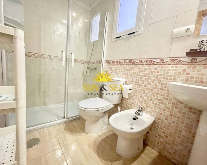 Appartement de 1 chambre à louer à Torrevieja avec garage - 530 € (Ref: 9204033)