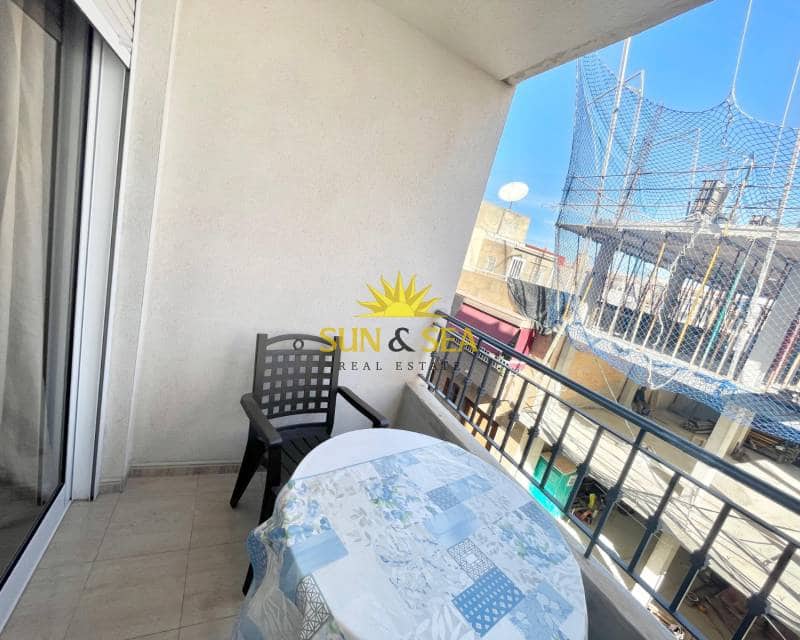 Appartement de 1 chambre à louer à Torrevieja avec garage - 530 € (Ref: 9204033)