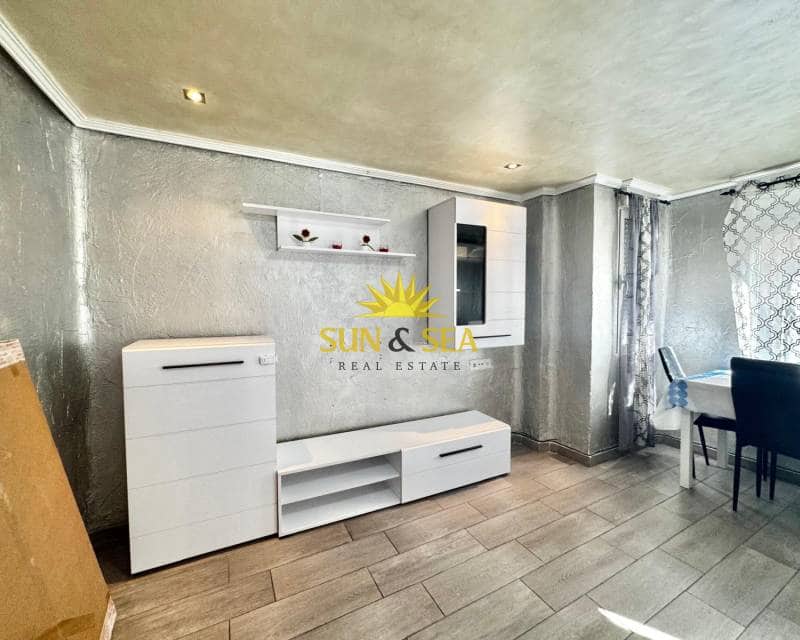 2 soveværelse Lejlighed til leje i Elche / Elx - € 800 (Ref: 9204098)