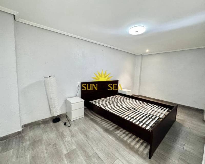 2 soveværelse Lejlighed til leje i Elche / Elx - € 800 (Ref: 9204098)