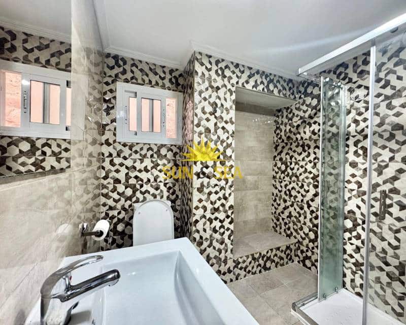 2 soveværelse Lejlighed til leje i Elche / Elx - € 800 (Ref: 9204098)