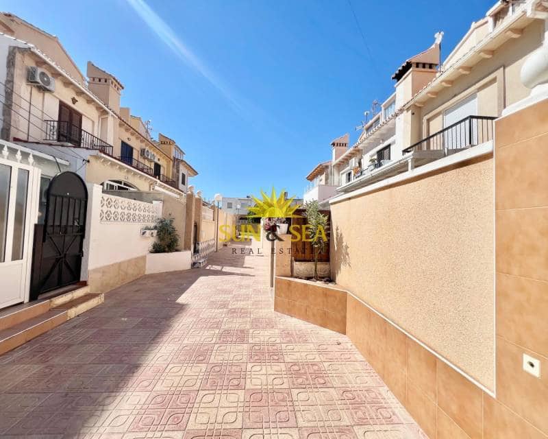 2 sovrum Lägenhet att hyra i El Chaparral med pool - 850 € (Ref: 9204995)