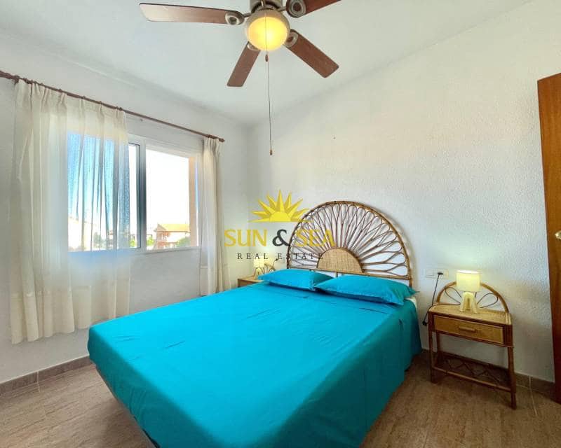 Casa de 3 habitaciones en Los Narejos en alquiler - 800 € (Ref: 9205739)