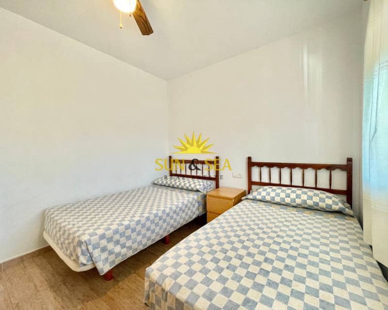 Casa de 3 habitaciones en Los Narejos en alquiler - 800 € (Ref: 9205739)