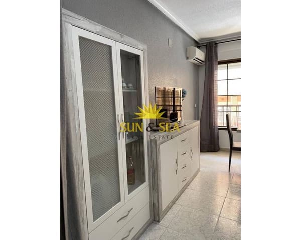 1 makuuhuone Huoneisto vuokrattavana paikassa Guardamar Playa, Guardamar del Segura mukana uima-altaan - 625 € (Ref: 9206108)