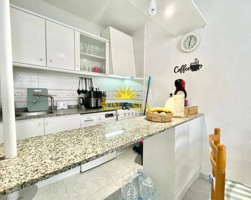 2 soveværelse Lejlighed til leje i Los Cuarteros med garage - € 550 (Ref: 9215852)