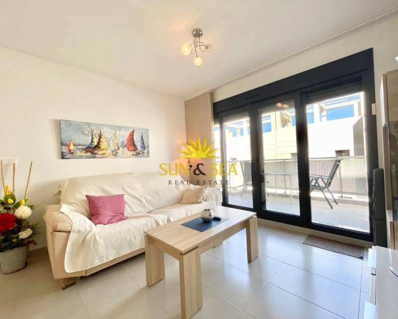 2 quarto Apartamento para arrendar em Pilar de la Horadada com piscina - 1 800 € (Ref: 9220371)