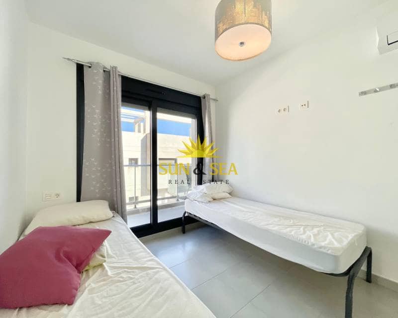 2 quarto Apartamento para arrendar em Pilar de la Horadada com piscina - 1 800 € (Ref: 9220371)