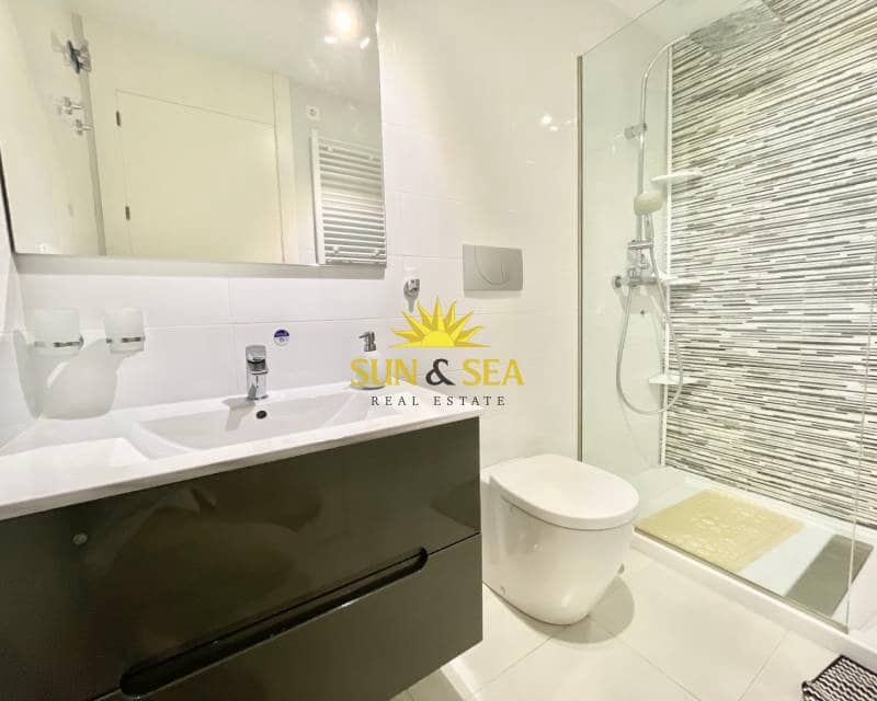 2 quarto Apartamento para arrendar em Pilar de la Horadada com piscina - 1 800 € (Ref: 9220371)