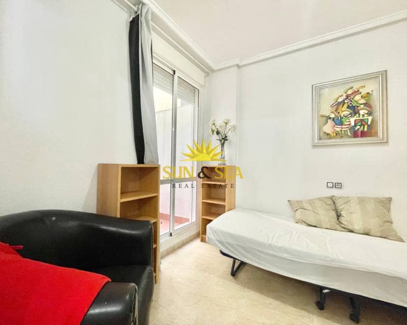 2 sovrum Lägenhet att hyra i Torrevieja med pool - 850 € (Ref: 9221633)