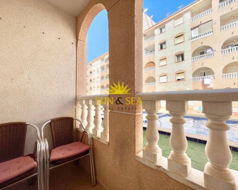 2 sovrum Lägenhet att hyra i Torrevieja med pool - 850 € (Ref: 9221633)