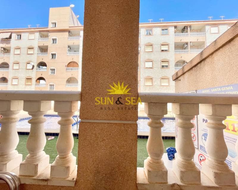 2 sovrum Lägenhet att hyra i Torrevieja med pool - 850 € (Ref: 9221633)