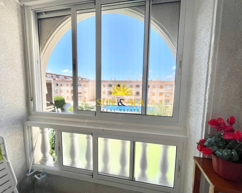 1 sypialnia Apartament do wynajęcia w Torrevieja z basenem - 650 € (Ref: 9231081)