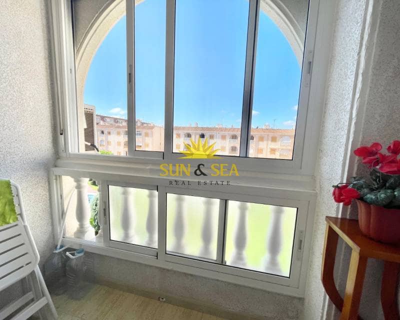 1 sypialnia Apartament do wynajęcia w Torrevieja z basenem - 650 € (Ref: 9231081)