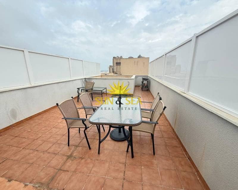 2 bedroom Penthouse for rent in Torrevieja - € 1,200 (Ref: 9235297)