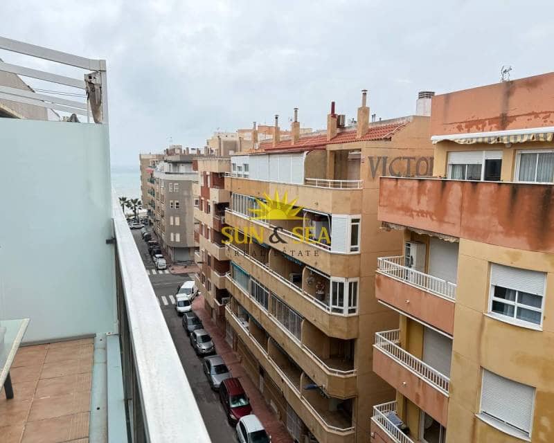 2 bedroom Penthouse for rent in Torrevieja - € 1,200 (Ref: 9235297)