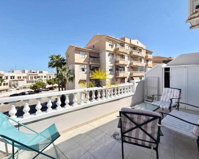 2 soveværelse Penthouse til leje i Torrevieja med garage - € 800 (Ref: 9239328)