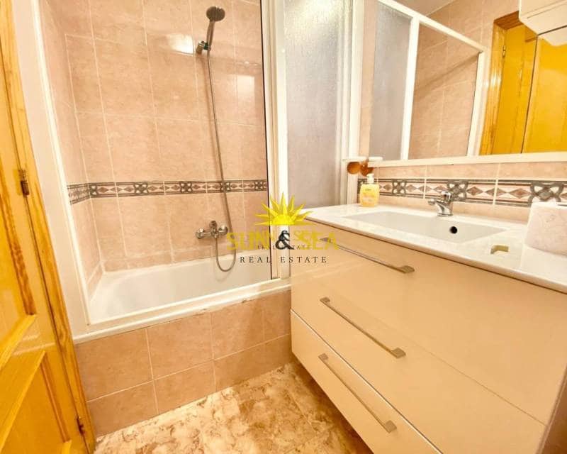 5 bedroom Apartment for sale in Santa Pola with garage - € 334,900 (Ref: 9243656)