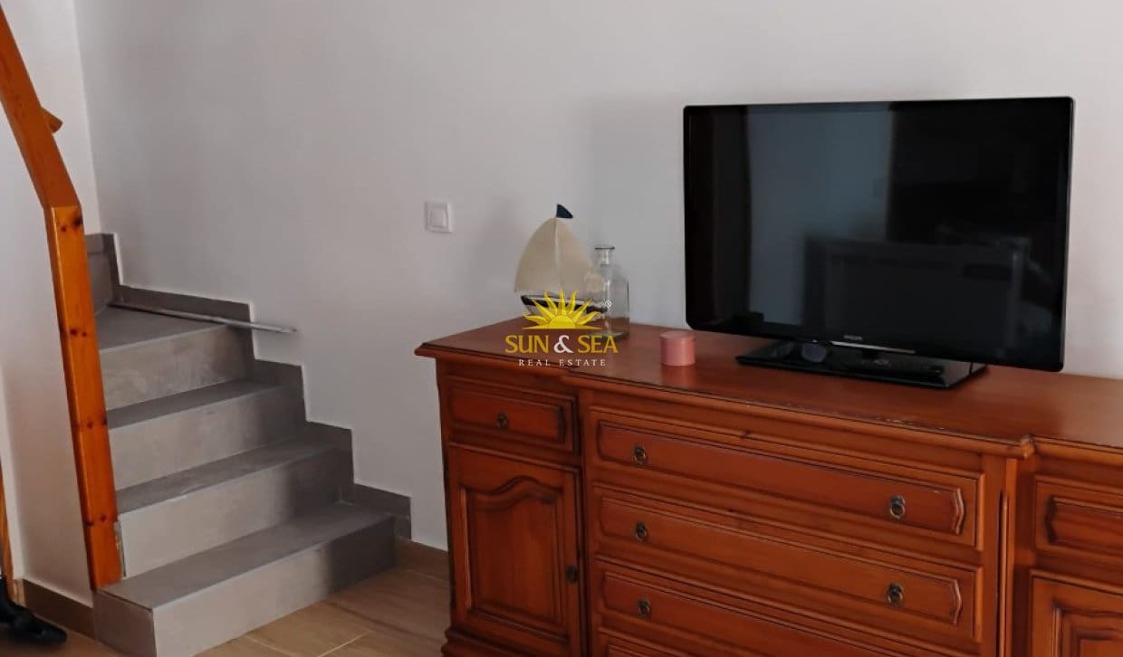5 bedroom Apartment for sale in Santa Pola with garage - € 310,000 (Ref: 9243656)