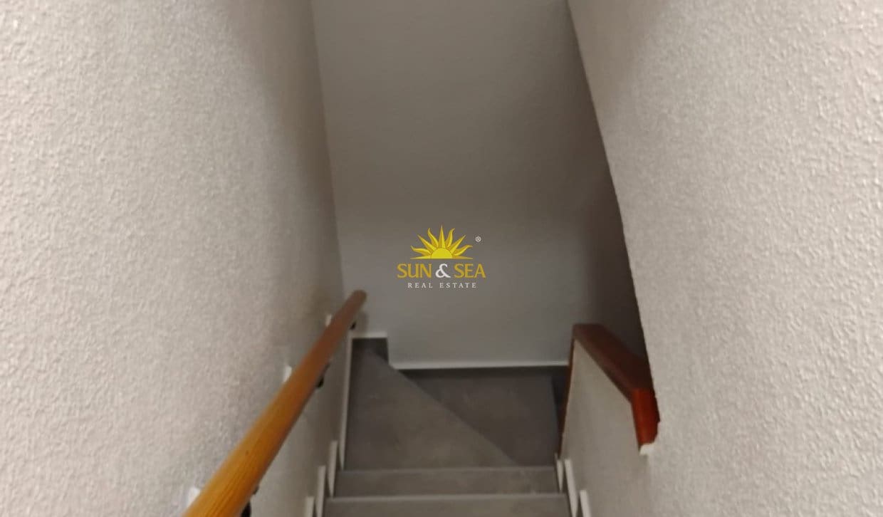 5 bedroom Apartment for sale in Santa Pola with garage - € 310,000 (Ref: 9243656)