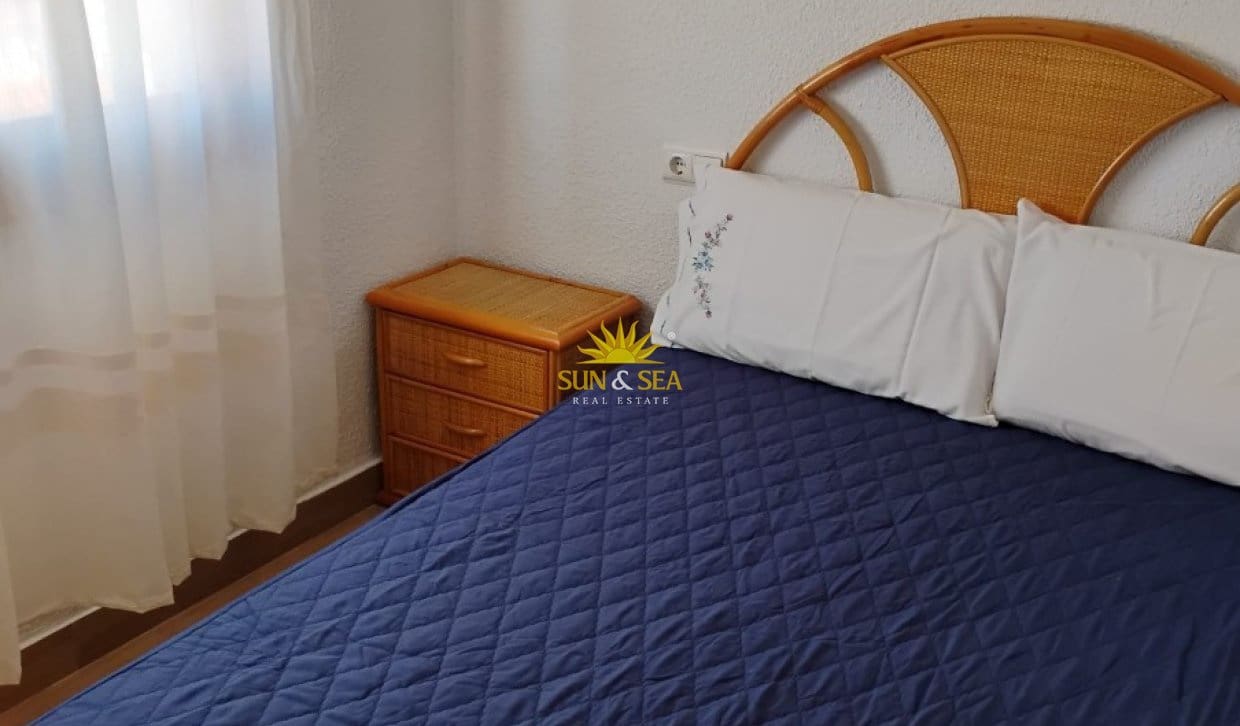 5 bedroom Apartment for sale in Santa Pola with garage - € 310,000 (Ref: 9243656)