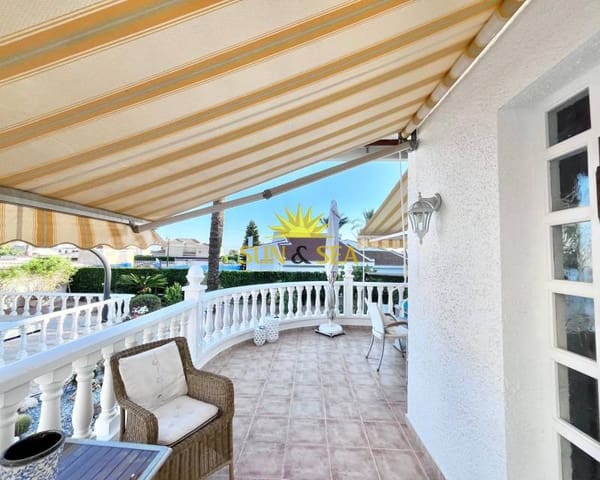 3 soveværelse Villa til salg i Ciudad Quesada, Rojales med swimmingpool garage - € 520.000 (Ref: 9244461)