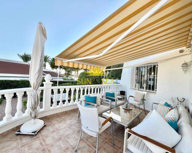 3 soveværelse Villa til salg i Ciudad Quesada med swimmingpool garage - € 520.000 (Ref: 9244461)